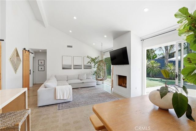 9412 Nautilus Drive, Huntington Beach, CA 92646