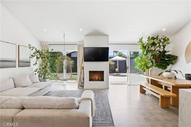 9412 Nautilus Drive, Huntington Beach, CA 92646