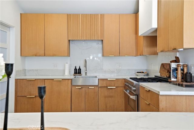 9412 Nautilus Drive, Huntington Beach, CA 92646