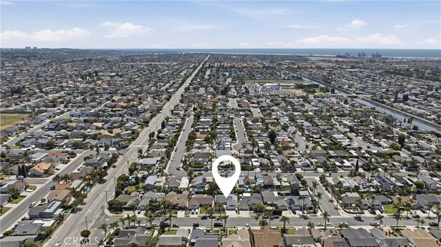 9412 Nautilus Drive, Huntington Beach, CA 92646