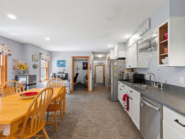 750 Northfield Rd, Lunenburg, MA 01462