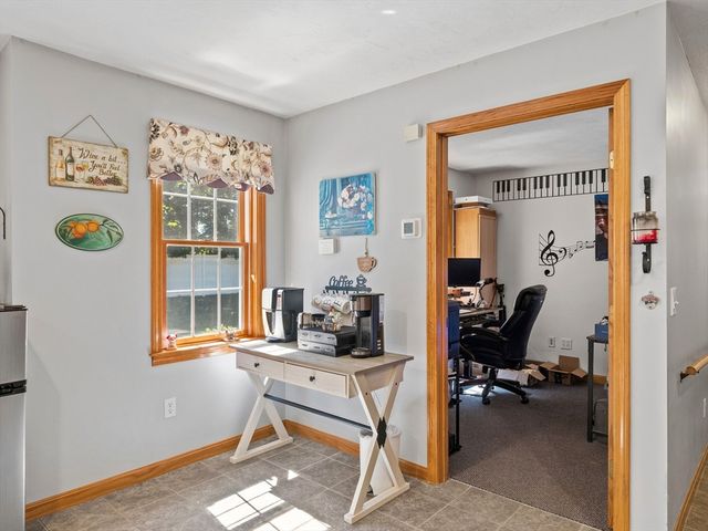 750 Northfield Rd, Lunenburg, MA 01462