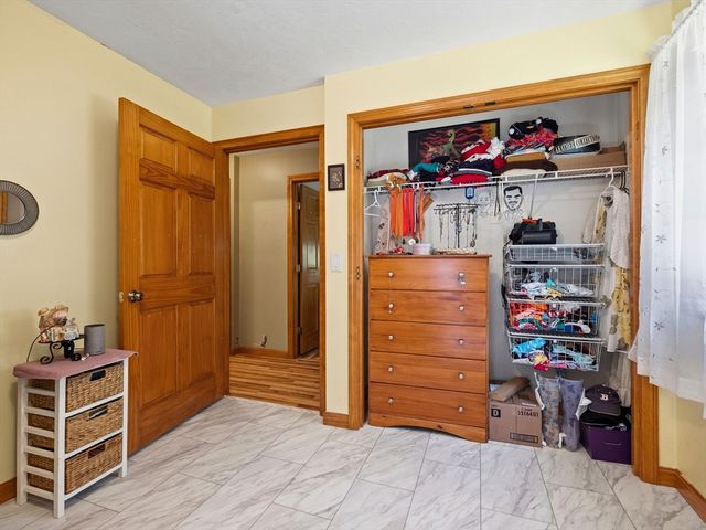 750 Northfield Rd, Lunenburg, MA 01462