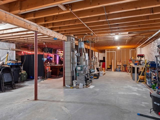 750 Northfield Rd, Lunenburg, MA 01462