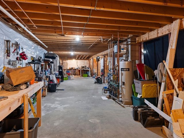 750 Northfield Rd, Lunenburg, MA 01462