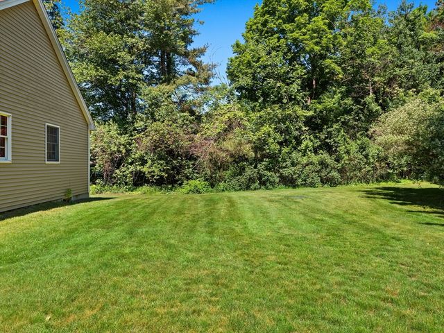 750 Northfield Rd, Lunenburg, MA 01462