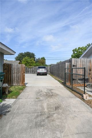 4702 Cobblestone, Corpus Christi, TX 78411