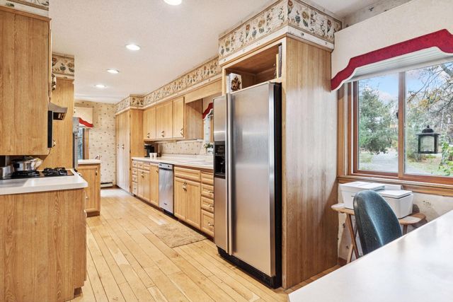 26 Duck Pass Road, North Oaks, MN 55127