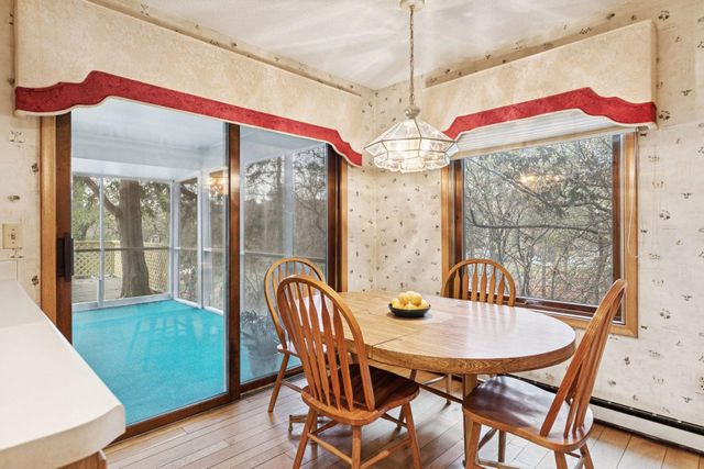 26 Duck Pass Road, North Oaks, MN 55127