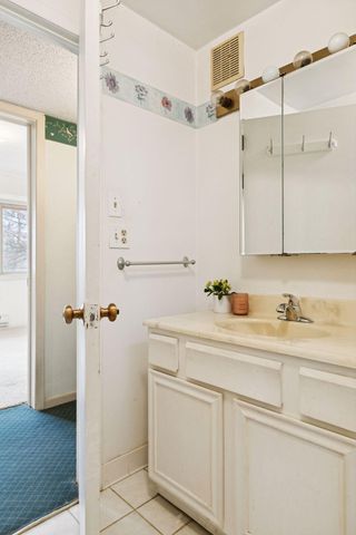 26 Duck Pass Road, North Oaks, MN 55127