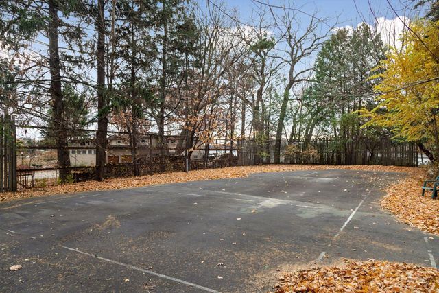 26 Duck Pass Road, North Oaks, MN 55127