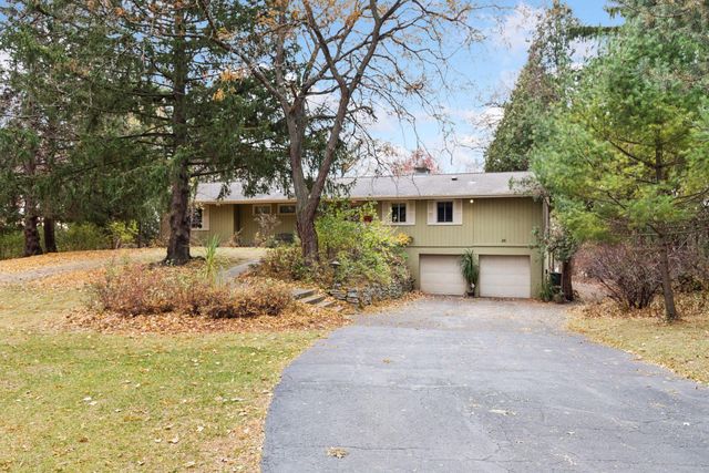 26 Duck Pass Road, North Oaks, MN 55127