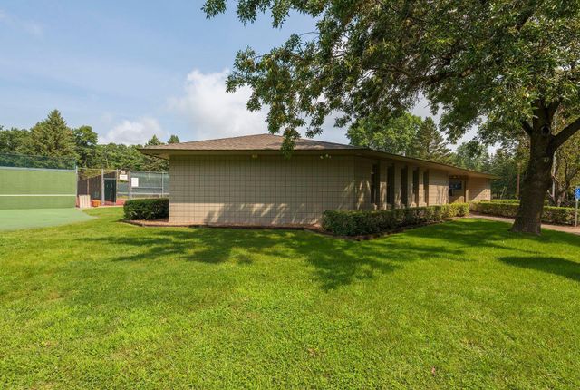 26 Duck Pass Road, North Oaks, MN 55127