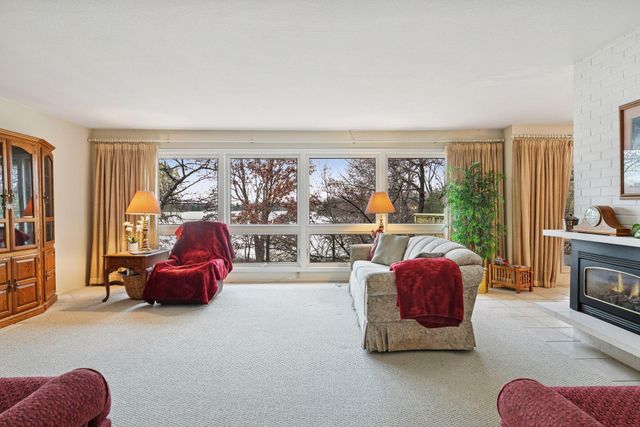 26 Duck Pass Road, North Oaks, MN 55127