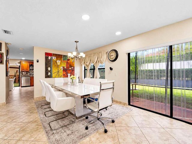 1431 SW 87TH Way, Pembroke Pines, FL 33025
