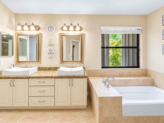 1431 SW 87TH Way, Pembroke Pines, FL 33025