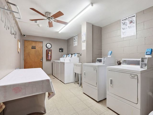 9332 Landings Lane 604, Des Plaines, IL 60016