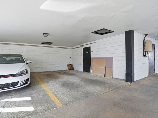 9332 Landings Lane 604, Des Plaines, IL 60016