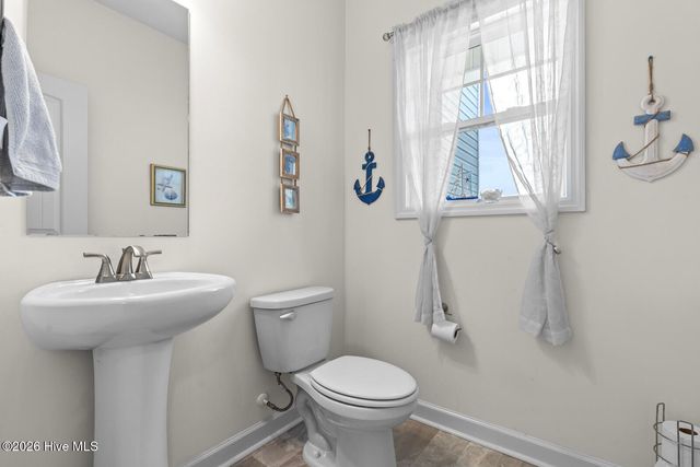 603 Mayapple Lane, Hubert, NC 28539