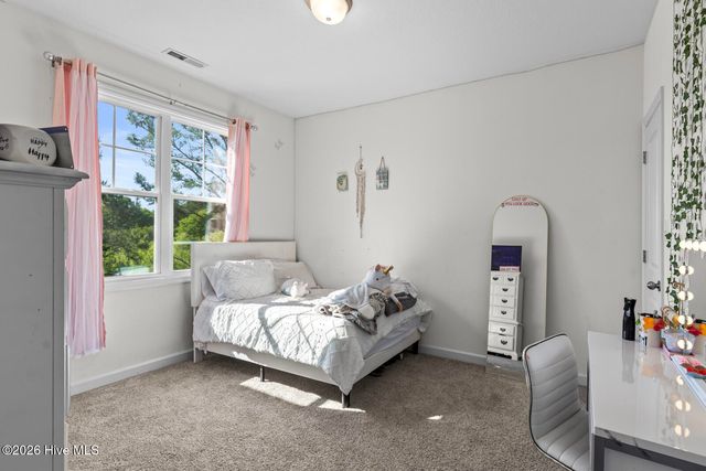 603 Mayapple Lane, Hubert, NC 28539