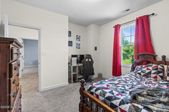 603 Mayapple Lane, Hubert, NC 28539