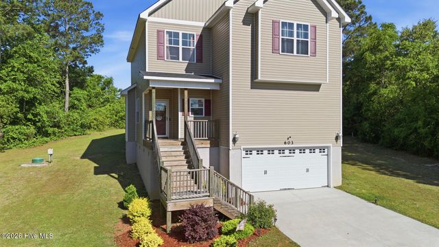 603 Mayapple Lane, Hubert, NC 28539