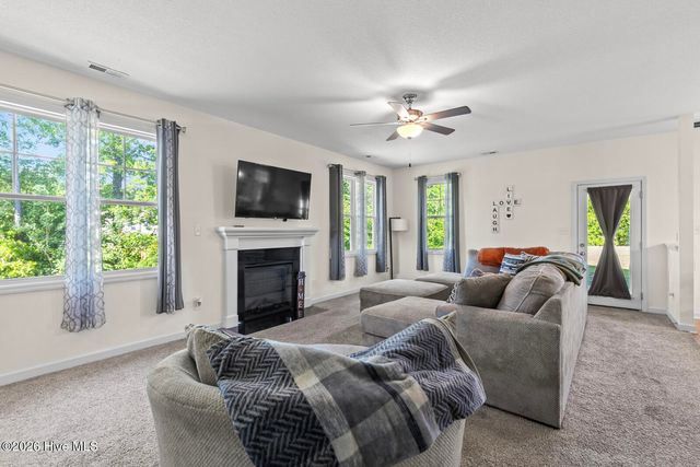 603 Mayapple Lane, Hubert, NC 28539