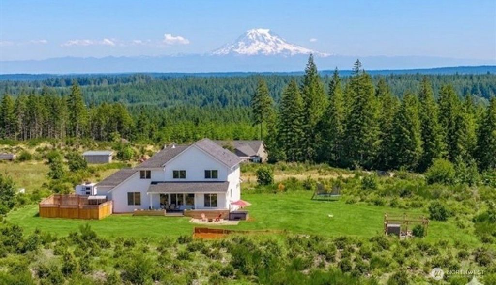 381 E Benson Ridge Road, Grapeview, WA 98546
