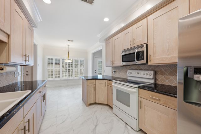 2814B White Oak Dr, Nashville, TN 37215