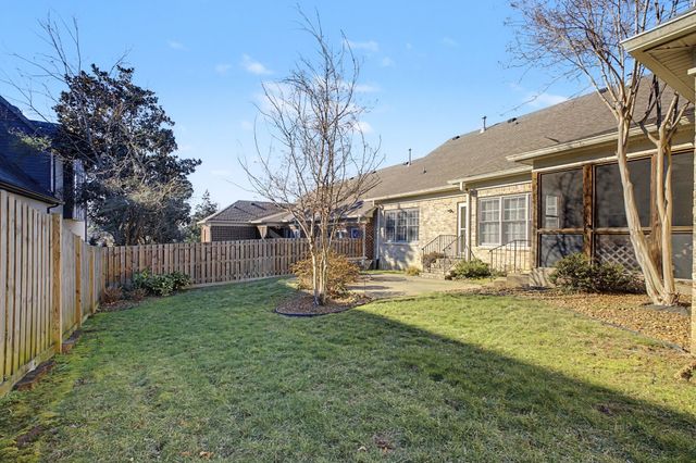 2814B White Oak Dr, Nashville, TN 37215