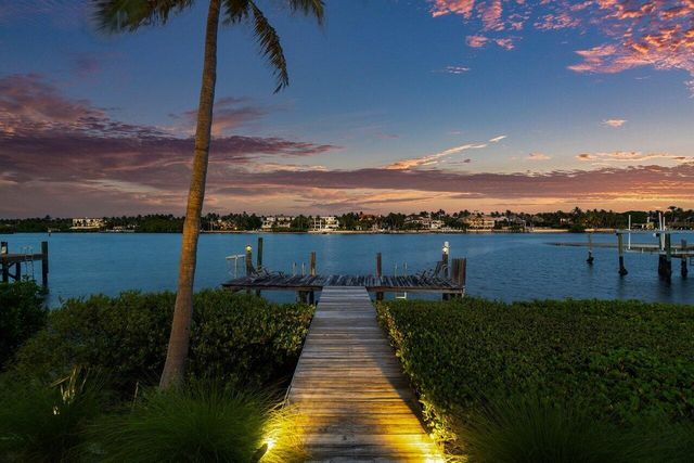 1690 Lands End Road, Manalapan, FL 33462