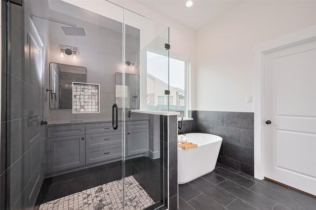 13991 Shoreline Drive, Willis, TX 77318