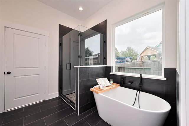 13991 Shoreline Drive, Willis, TX 77318