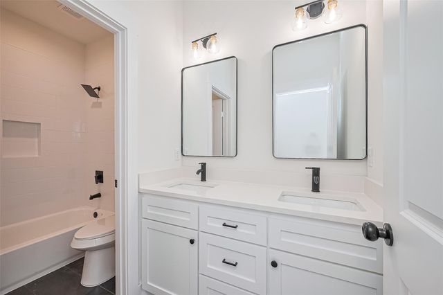 13991 Shoreline Drive, Willis, TX 77318