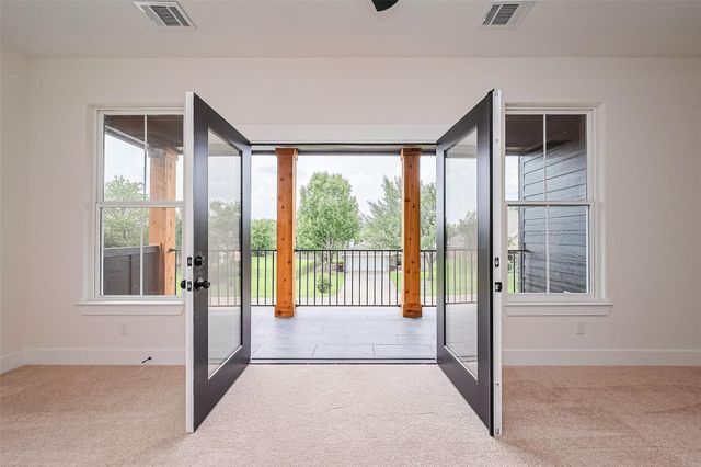 13991 Shoreline Drive, Willis, TX 77318