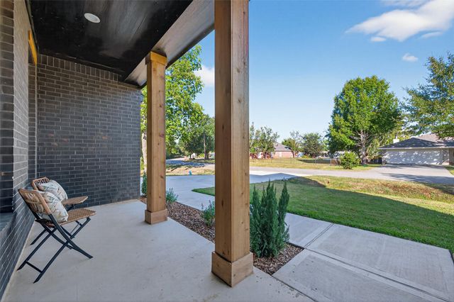 13991 Shoreline Drive, Willis, TX 77318