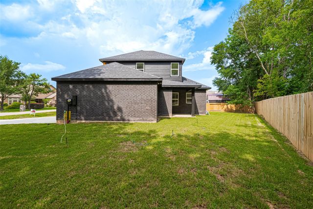 13991 Shoreline Drive, Willis, TX 77318