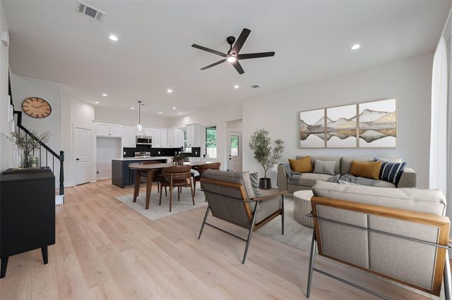 13991 Shoreline Drive, Willis, TX 77318