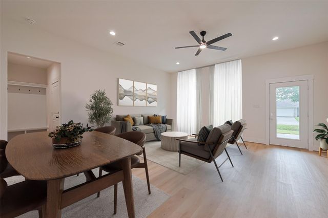 13991 Shoreline Drive, Willis, TX 77318