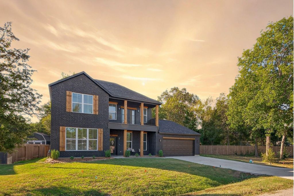 13991 Shoreline Drive, Willis, TX 77318