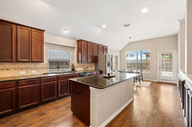 419 Florence Drive, Fate, TX 75087