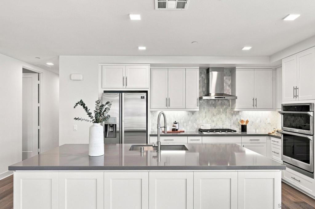 2420 Community Ln 34, San Diego, CA 92108 — photo 4