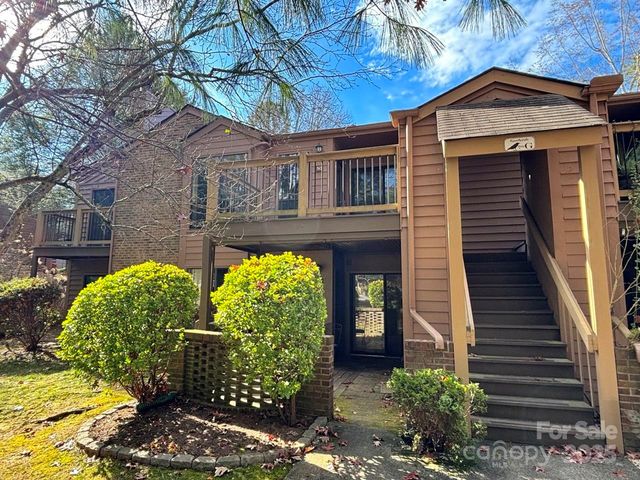 50 Ravencroft Lane, Asheville, NC 28803