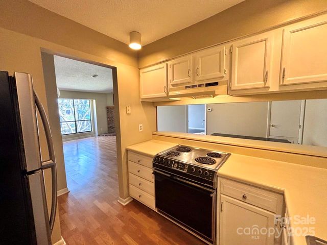 50 Ravencroft Lane, Asheville, NC 28803