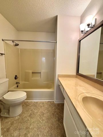 50 Ravencroft Lane, Asheville, NC 28803