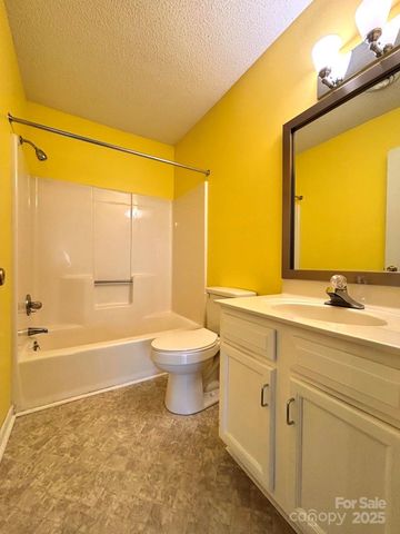 50 Ravencroft Lane, Asheville, NC 28803