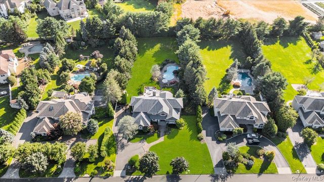 23 Jagger Court, Melville, NY 11747