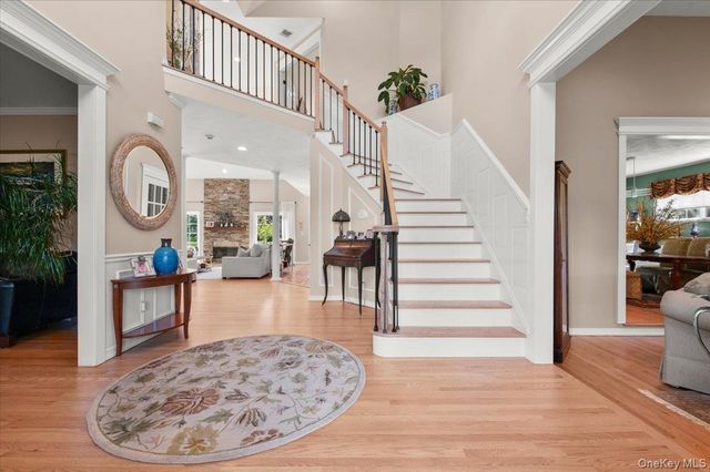 23 Jagger Court, Melville, NY 11747