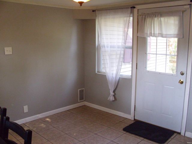 2210 Inglewood Place, South Bend, IN 46616