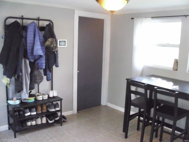 2210 Inglewood Place, South Bend, IN 46616